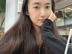 -lululemon(上海浦东IFC店)