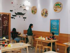 大堂-老前童小吃(北明程路店)