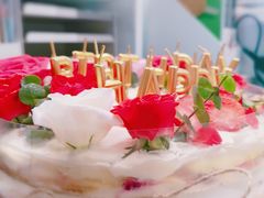 鲜花千层蛋糕-艾加柒克蛋糕茶歇甜品台(春熙路店)