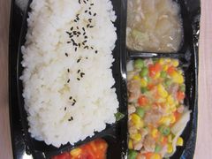 三色肉丁饭-全家便利店(孩儿巷店)