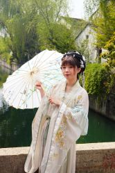 -梦回汉唐汉服旗袍体验馆(拙政园店)