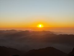 -黄山光明顶山庄