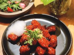红酒泡沫牛仔粒-荟廷·晶萃(陆家嘴尚悦湾店)