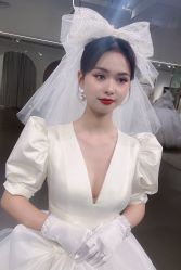 -艾米丽婚纱礼服