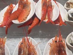 -雍容荟帝王蟹活龙虾展台自助(IFS黑金店)