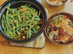 -有红鸡毛店·砂锅菜(抚琴夜市店)