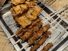 -郑享吃烧烤烩面(红专路店)