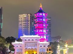-绳金塔