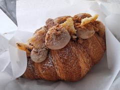 烤奶皮子泰茶可颂-好利来(永定路店)