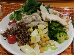 有机沙拉吧-So Lounge索兰至餐厅(蓝色港湾店)