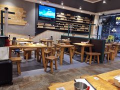 大堂-木屋烧烤(岗顶二店)