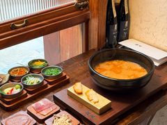 -银米·云南传统过桥米线(双廊黑金冠店)