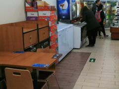 -全家便利店(莲花池东路店)