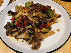 -十三式重庆江湖菜(金茂览秀城店)