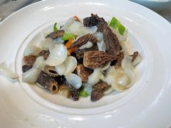 -满江红四季餐厅 · 国家五钻级酒家(新纪元大酒店店)