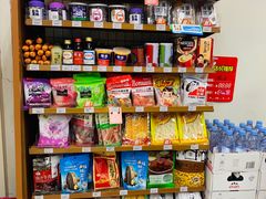 -全家便利店(上海南站站店)