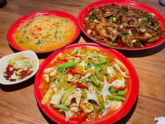 -先启半步颠小酒馆(白麓里店)