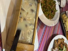 -香巴拉云南餐厅(华莱坞店)