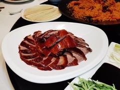 新雅片皮鸭-新雅粤菜馆(南京东路店)