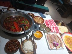 -贵府酸汤牛肉火锅·贵州老字号(飞山街店)