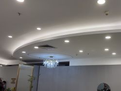 -八佰伴8008星级形象店