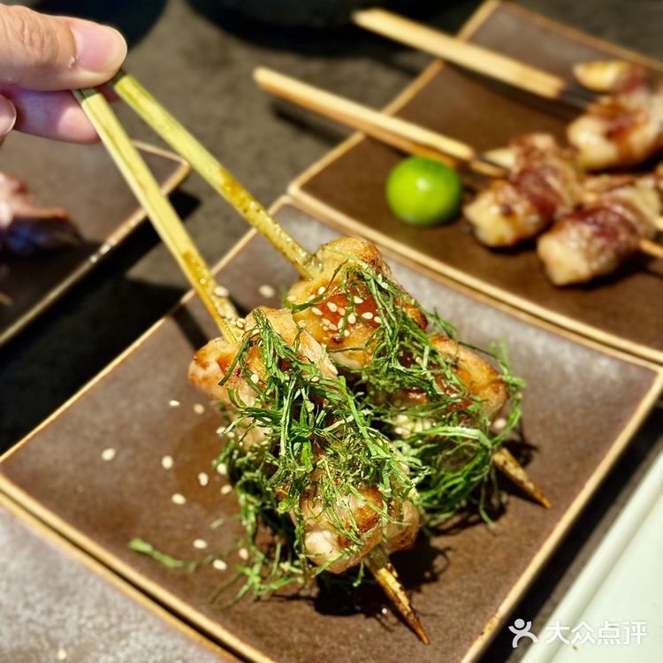 不用去深圳,在上海也吃到鳗鱼鹅肝脆!😋