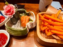 -8PINTS八品脱·日料·烧鸟·精酿小酒馆(莘庄店)