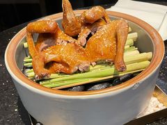 盐焗香茅乳鸽-小运河·公馆(国贸店)