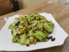 酱爆圆白菜-巷子深菜馆(新华路店)