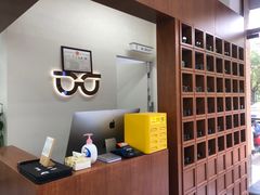 -无奔眼镜·蔡司·依视路授权店(马家堡店)