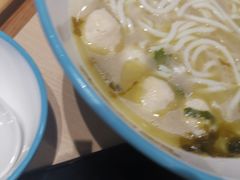 -灵芝妹子海鲜米线(凯德和平广场店)