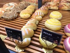 -焙丽拾光(麦凯乐直营店)