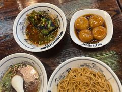 -黑白电视长沙小吃(美林M·LIVE天地东座店)