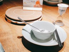 -蜜桃餐厅·伴山(湖滨商业街店)