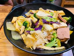-万记麻辣烫国展总店