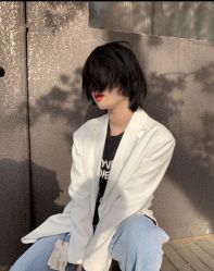 -首脑美发沙龙