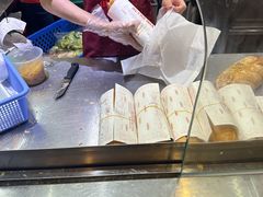 -Bánh Mì Huynh Hoa