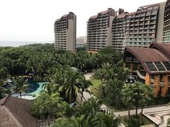 -三亚湾海居铂尔曼度假酒店