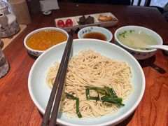 -裕兴记•蟹黄面馆(人民广场店)