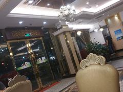 大堂-新粤新疆菜清真餐厅(拱北店)