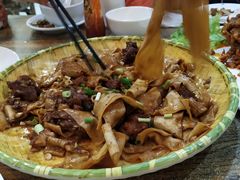 -壹阁胡羊焖饼(特色小吃街店)