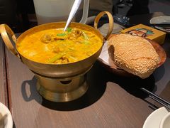 -大头虾越式风味餐厅(光明广场店)