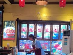 -富正毅三下锅·湘西韵味(天门山索道店)