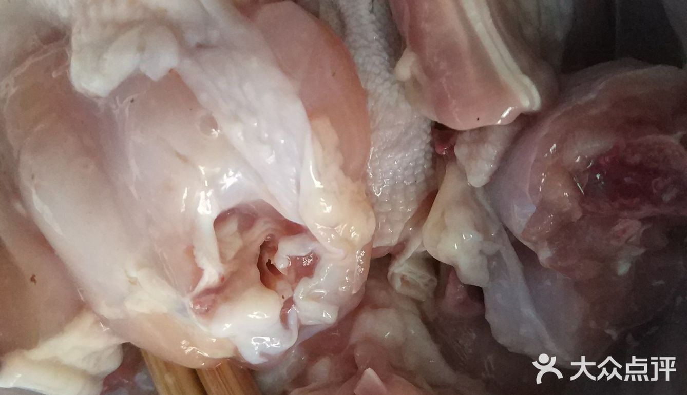 鸡肉搭配丝瓜做的丝瓜肉汤