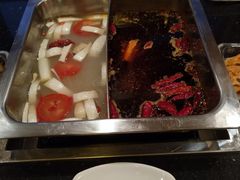 -百年川椒重庆老火锅(光谷店)