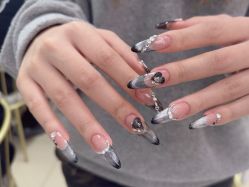 -尤米一站式美甲美睫