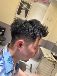 -PE SALON