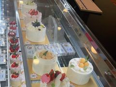 -花花卷卷·鲜食蛋糕(静安久光百货店)