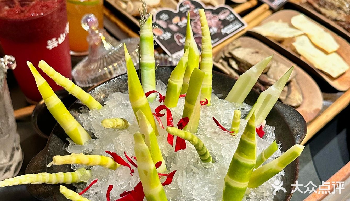 深圳！！云南菌子火锅！！太好吃咯！！