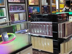 -日上免税店(三径路t3店)